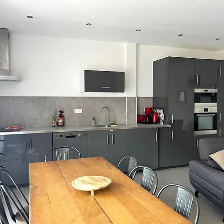 Storia Di Blue Apartman *